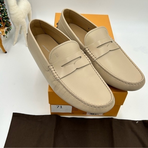 Men’s Tod’s leather driver loafers size 9, made in Italy main image 13